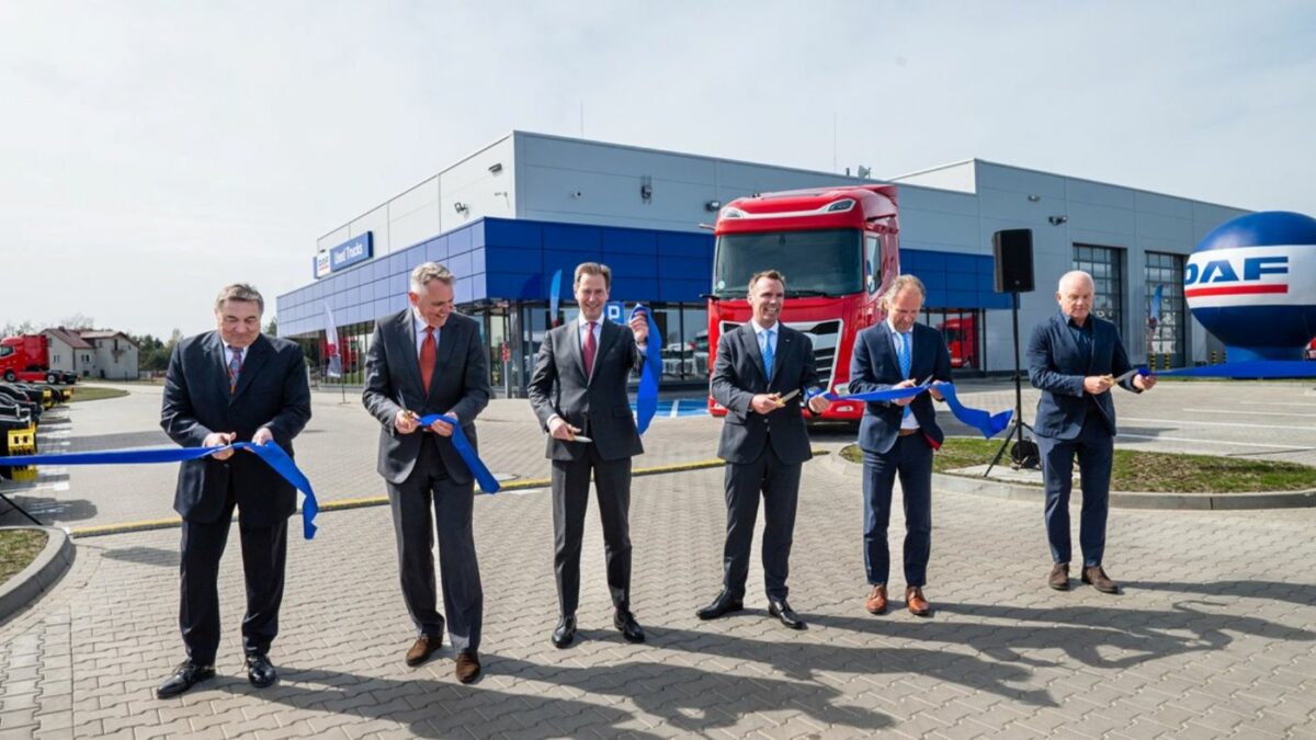 DAF inaugura un centro de camiones usados en Varsovia. Foto: DAF Trucks DAF inaugura un centro de camiones usados en Varsovia