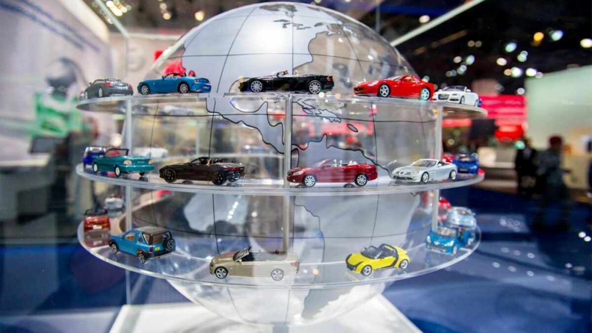 Informe económico y de mercado: Industria automovilística mundial y de la UE