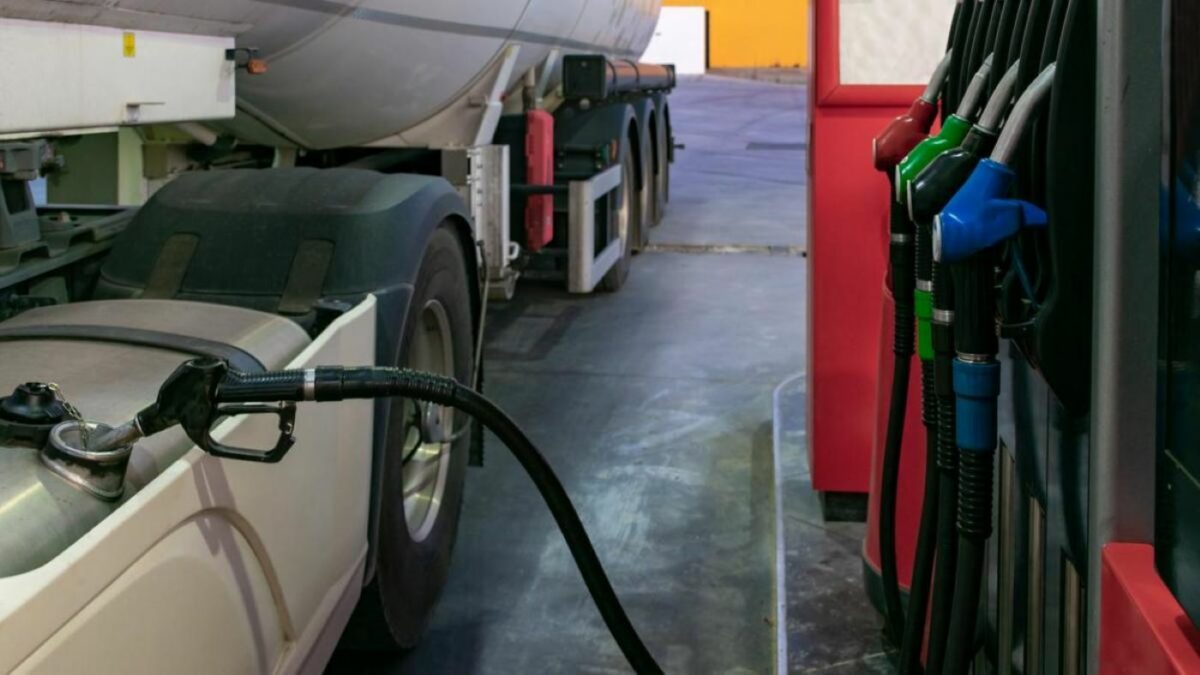 Los transportistas de Países Bajos en dificultades por el precio del gasóleo