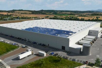 P3 finaliza las obras de su plataforma logística en Zigoitia, con el 70% de su superficie alquilada