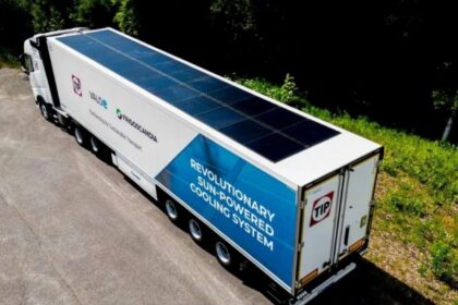 Los paneles solares en camiones reducen la congestión de la red eléctrica y el consumo de energía
