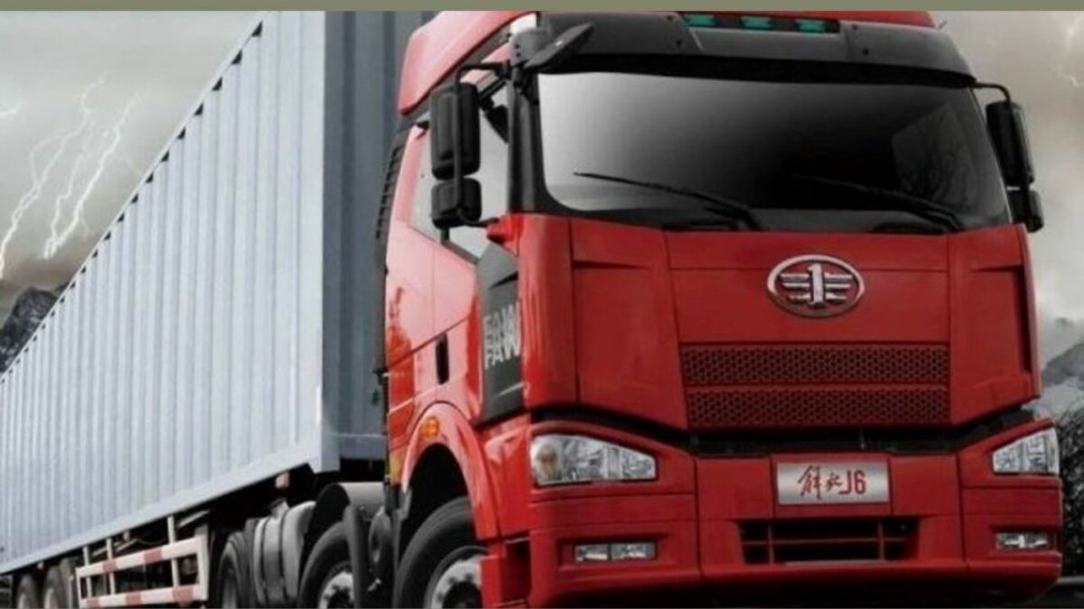 El transporte de mercancías en Rusia en pánico: el cabotaje por carretera chino hunde a las empresas rusas