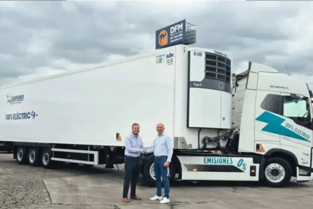 Empresas españolas adoptan el sistema de refrigeración eléctrica autorrecargable para transporte Thermo King AxlePower