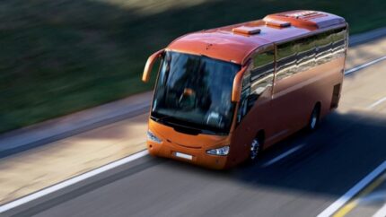 CONFEBUS pide al Gobierno nuevas medidas por el agravamiento de la crisis de los combustibles