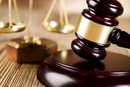 5 años de cárcel para un camionero que provocó un accidente mortal por usar el teléfono conduciendo