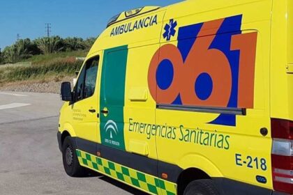 Fallece un hombre tras caerle encima un camión mientras lo reparaba
