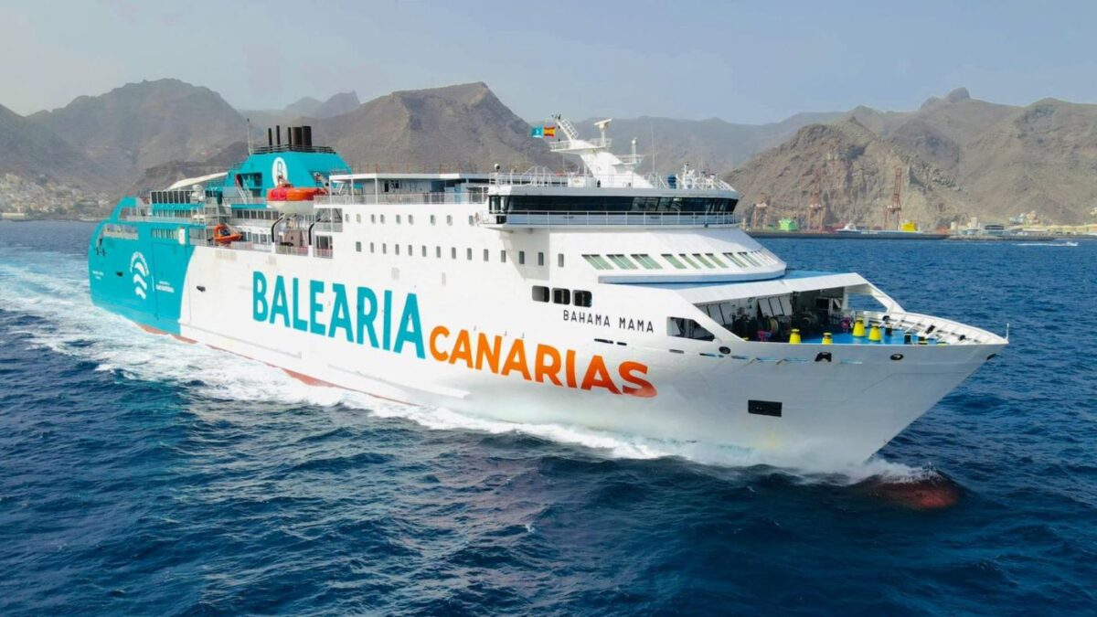 Fot: Baleària Baleària toma el control efectivo de Armas Trasmediterránea en Canarias