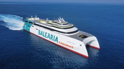 Baleària Canarias refuerza en verano la conectividad en las islas con 12 barcos
