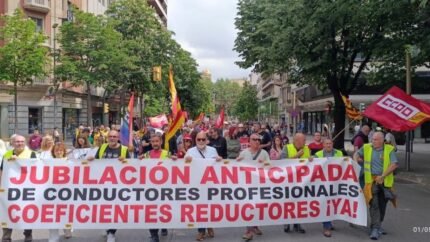 Miles de trabajadores en más de 100 manifestaciones reclaman sueldos dignos y el derecho a la vivienda