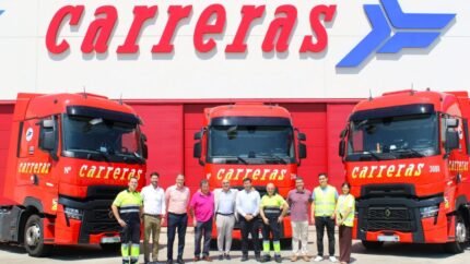 Carreras Grupo Logístico incorpora 118 camiones Renault Trucks a su flota