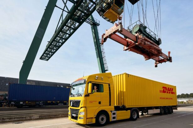 DHL incorpora el ferrocarril a su operativa logística de Fórmula 1