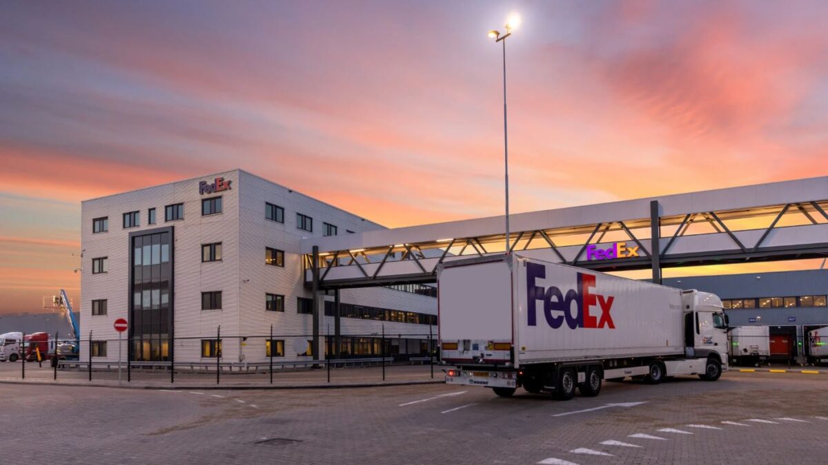 FedEx invierte 46 millones para potenciar el transporte por carretera en Países Bajos. Foto: FedEX FedEx invierte 46 millones para potenciar el transporte por carretera en Países Bajos