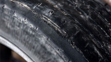 Multas por circular con camiones y autobuses que tengan menos de 1mm de profundidad de rodadura en los neumáticos