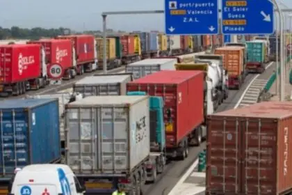 Más sobre los problemas del transporte en el Puerto de Valencia
