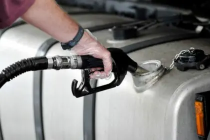 Los transportistas comienzan a recibir ayudas autonómicas por el impacto del petróleo