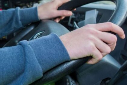 CETM denuncia que el colapso en los exámenes de conducir agrava la escasez de camioneros