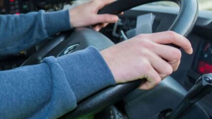 CETM denuncia que el colapso en los exámenes de conducir agrava la escasez de camioneros