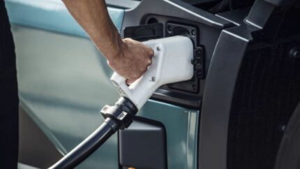 Iberdrola | bp pulse construirá un megahub de recarga ultrarrápida para vehículos pesados y ligeros en la AP-7