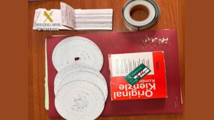 5 detenidos por supuestamente usar en las tarjetas de tacógrafos de otros conductores