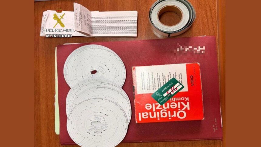 5 detenidos por supuestamente usar en las tarjetas de tacógrafos de otros conductores