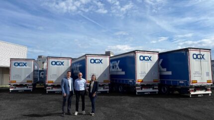40 semirremolques de lona S.CS de Schmitz Cargobull para la flota de Onsella Global