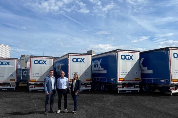 40 semirremolques de lona S.CS de Schmitz Cargobull para la flota de Onsella Global