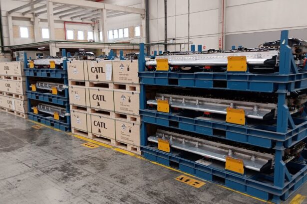 DHL Supply Chain gestiona la logística de las nuevas baterías de CATL para Mercedes-Benz en Álava