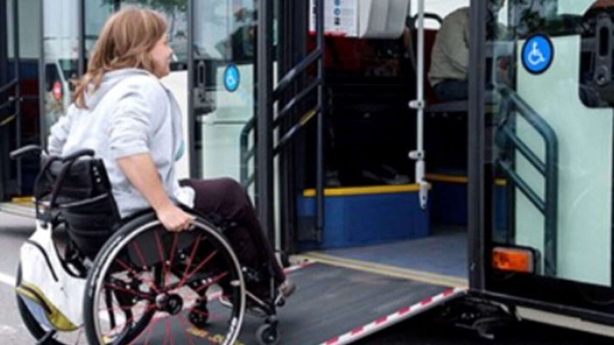 a participación de las personas con discapacidad es clave para avanzar en un transporte más accesible