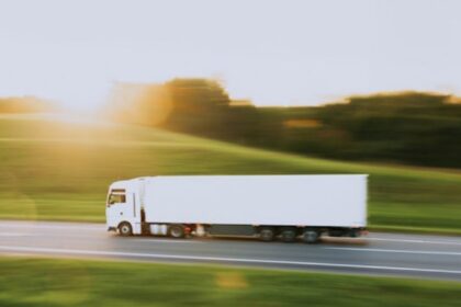 El relevo generacional en el sector del transporte como oportunidad de entrada
