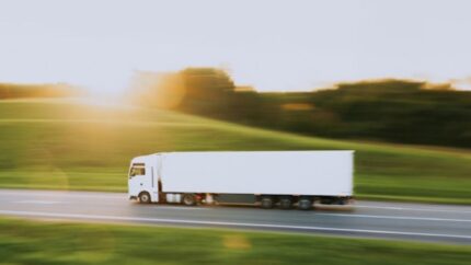El relevo generacional en el sector del transporte como oportunidad de entrada