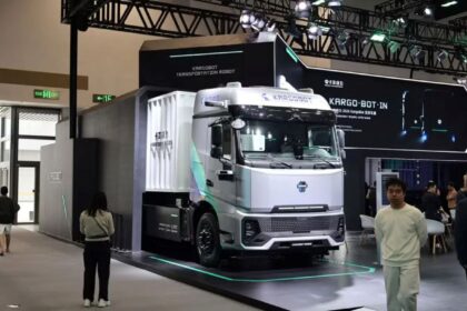 El Gobierno chino quiere muchos más camiones eléctricos en sus carreteras