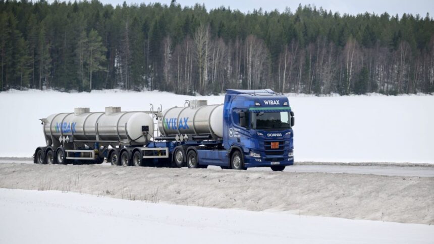 La empresa de transportes Wibax compra 105 camiones eléctricos Scania