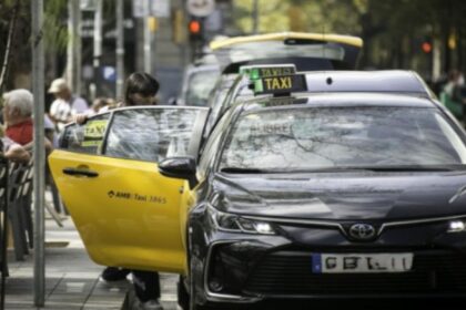Mercado de licencias de taxi en Barcelona: claves para comprar o vender con garantías en 2025