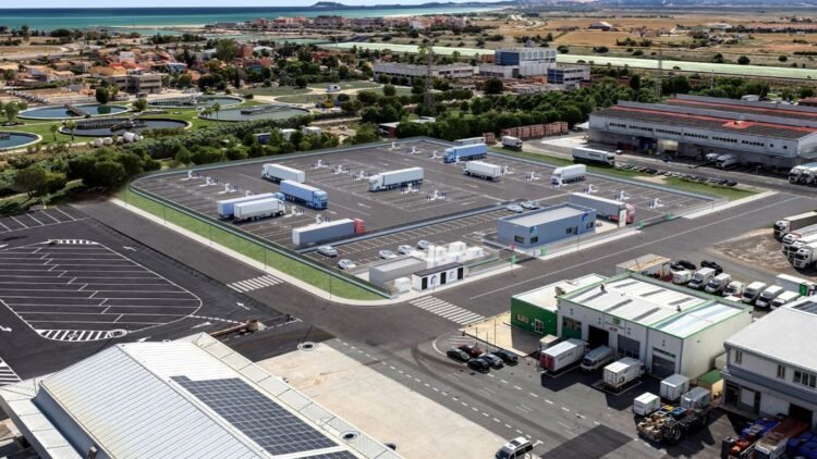 Prologis y PragmaCharge construyen un centro de recarga para camiones eléctricos en Mercavalencia