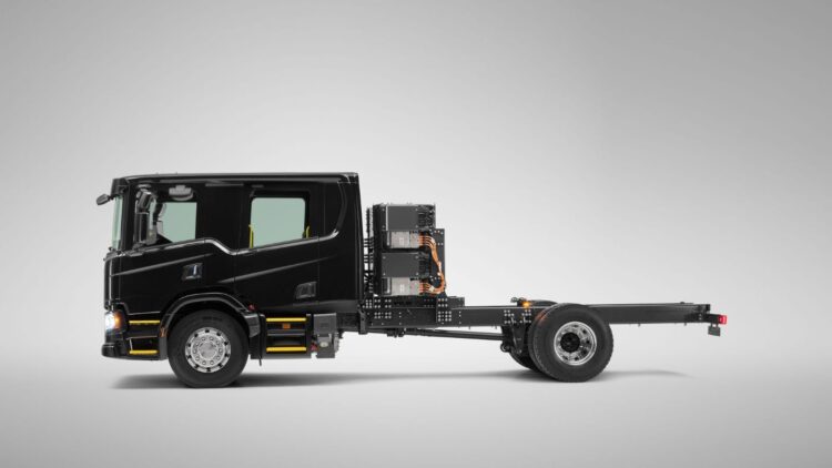 Scania presenta el CrewCab eléctrico para operaciones de bomberos, aeropuertos y rescate civil