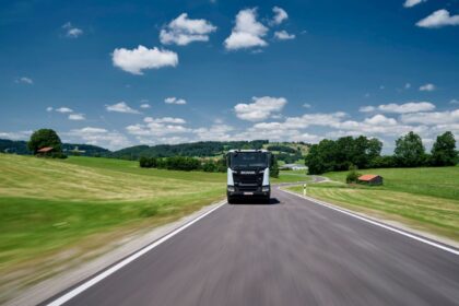 Scania refuerza su capacidad europea para fabricar de camiones eléctricos