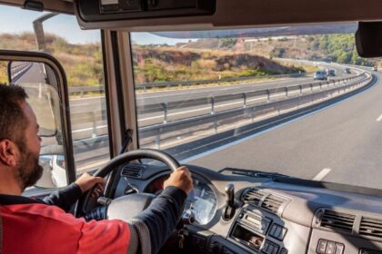 Transportes convoca nuevas ayudas para la formación en el transporte por carretera
