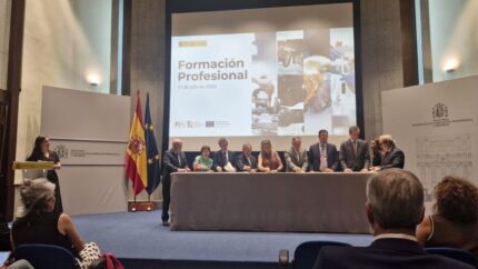 ASTIC participa en la creación del Hub del Transporte por Carretera para impulsar una Formación Profesional para el sector