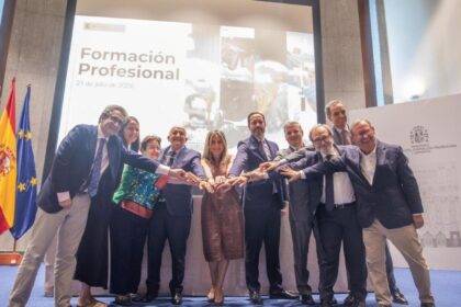 CETM firma el acuerdo para la creación del Hub del Transporte por Carretera