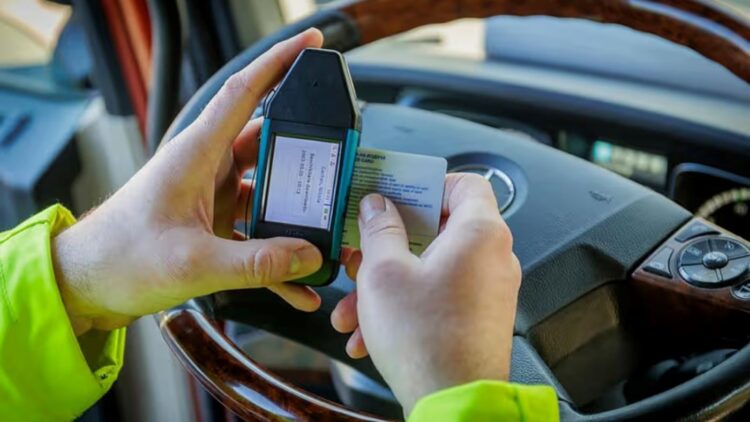 Fraudes con las tarjetas de los conductores para conducir más horas