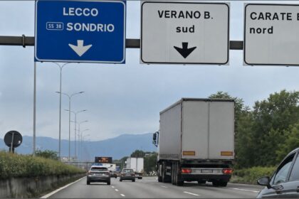 Girteka destaca un punto ciego en los viajes por carretera de verano: Conducir con seguridad cerca de camiones