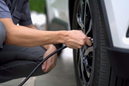 Los 7 descuidos con el coche que pueden disparar el coste de las vacaciones antes incluso de arrancar