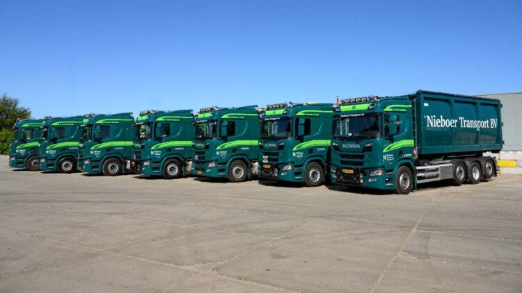 Nieboer Transport moderniza su flota con siete camiones Scania Super