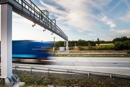 Nuevo acuerdo sobre peajes y emisiones para camiones y autobuses en la Unión Europea
