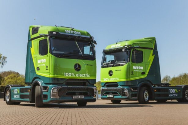 Wren Kitchens avanza hacia la descarbonización con 10 camiones eléctricos Mercedes-Benz