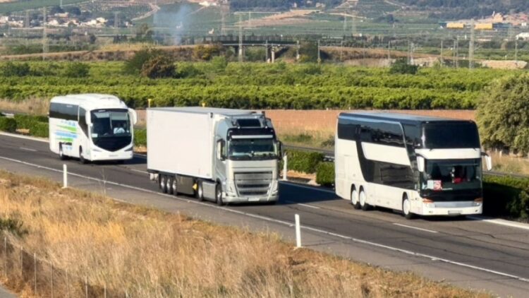 Suben un 10,6% las matriculaciones de camiones y autobuses en el primer semestre de 2026