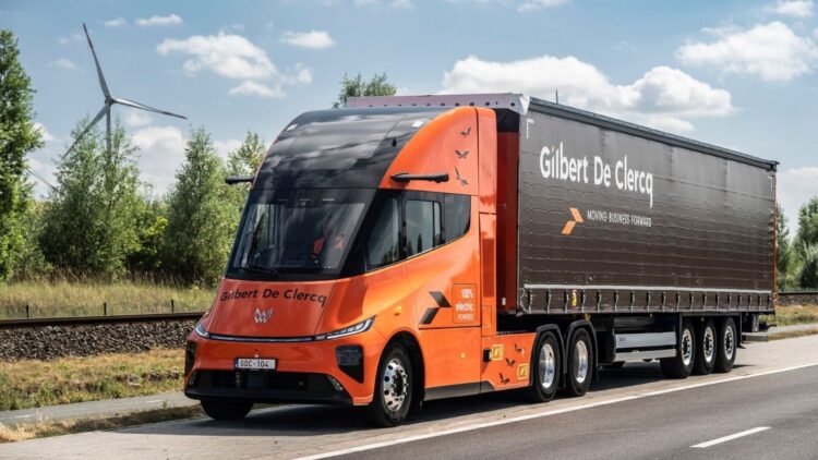 Gilbert De Clercq despliega su primer camión eléctrico Windrose Global E700